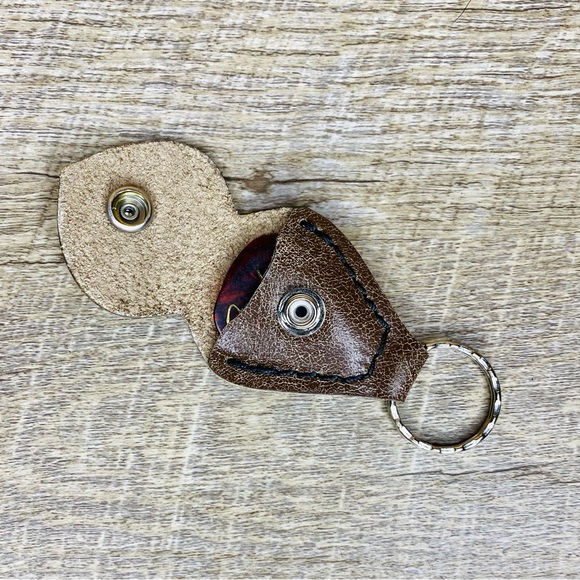 Leather Guitar Picks Holder Keychain handmade crackled brown Aldi coin holder - Picture 3 of 9